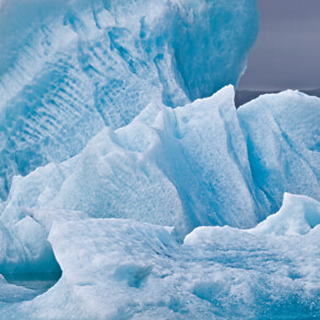 FLOATING ICE